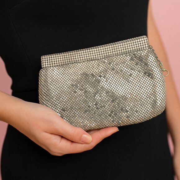 Vintage 1970s Whiting & Davis Metal Mesh Clutch Silver - Picture 1 of 10